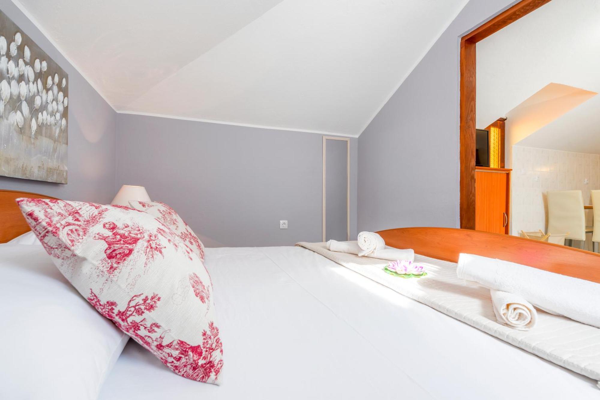 Apartments Roma Baška Voda Εξωτερικό φωτογραφία